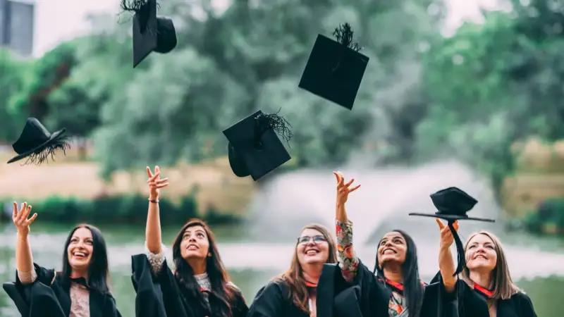 Best Indian Business Schools, Top 6 Business Schools in India, India top 6 MBA Colleges, Top 6 MBA Colleges India, Best Indian MBA College Linked 2024 List, Students Long Term Growth MBA Colleges India, MBA Colleges India Best Long Term Growth, Youth, India, Trending- True Scoop