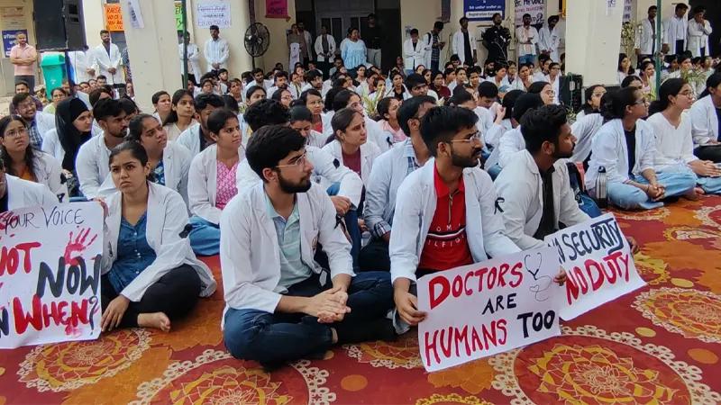 Punjab, Punjab Doctors Strike, Punjab Doctors Strike Phase 2, Phase 2 Punjab Doctors Strike, Punjab Doctors Strike Today, Punjab Doctors Strike Phase 2 What is Open, Punjab Doctors Strike Phase 2 What is Closed, Punjab Doctors Strike Reason- True Scoop