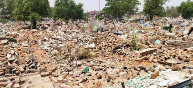 Chandigarh administration, LARGEST SLUM COLONY DEMOLISHED, largest slum cluster, Congress MP Manish Tiwari, lABOR dAY, Chandigarh Mahila Congress president, Deepa Dubey,  MP Kiran Kher, Punjab News- True Scoop