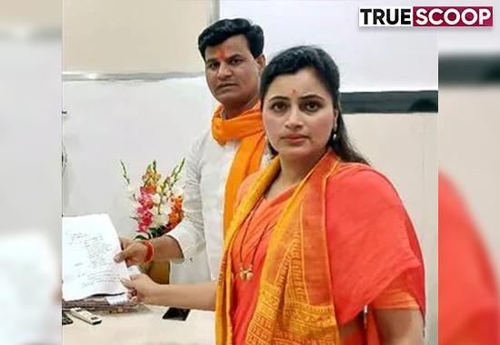 Trending news, Live, Breaking news, Current Affairs news, English news,Navneet Rana, Rana couple, Maharashtra government, Uddhav Thackeray, Hanuman Chalisa- True Scoop