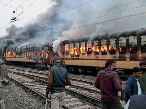 Agnipath scheme, Agnipath Recruitment Scheme, Agnipath Scheme Protest, Agnipath Recruitment Scheme 2022, Agnipath Protest Live Updates, Agnipath, Agnipath Recruitment Post, What is Agnipath, Agnipath Protest in India, Agnipath Protest Today,Agnipath Protest Bihar, Agnipath Protest in Rajasthan, Agnipath Protest Killed, Agniveer Scheme, What is Agniveer Scheme, Modi Agnipath Scheme, Modi Govt Agnipath, Agnipath Protest 250 crore Loss Railway, Railway Loss 250 Crore, Railway Agnipath Loss 250 Crore- True Scoop