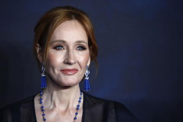 JK Rowling, Salman Rushdie, JK Rowling death threat, Attack on British Novelist, World News, World News Today,Top World News, World News Headlines,World Breaking News,International News,Latest World News, Politics News- True Scoop