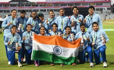 International Sports News, Sports News Live, Latest Sports News, Latest Sports Updates, Live Scores, Indias female cricketers to earn same amount- True Scoop