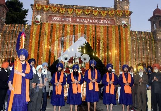 Amritsar, Guru Nanak Dev Ji birthday, Guru Nanak Dev Ji Prakash Parv, Gurpurab November 8, Amritsar longest ever Nagar Kirtan, Nagar Kirtan Amritsar by Khalsa College, Punjab News, Punjab News Today, Latest Punjab News, Top Punjab News, Punjab News Live, Punjab News Update- True Scoop