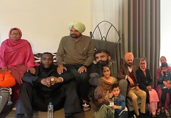 Sidhu Moosewala, Sidhu Moosewala parents, Moosewala parents UK, Burna Boys, Punjab News, Punjab News Today, Latest Punjab News, Top Punjab News, Punjab News Live, Punjab News Update- True Scoop