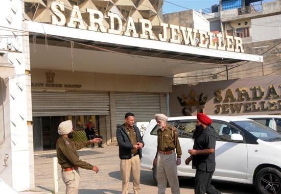 IT raid, Raid ludhiana, Ludhiana income tax raid, Nikkamal Jewelers raided, raid ludhiana, Punjab News, Punjab News Today, Latest Punjab News, Top Punjab News, Punjab News Live, Punjab News Update- True Scoop