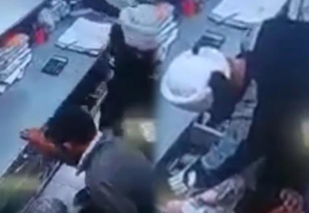 Amritsar, Amritsar viral video, Amritsar robbery, Amritsar CCTV viral ,Punjab News, Punjab News Today, Latest Punjab News, Top Punjab News, Punjab News Live, Punjab News Update- True Scoop