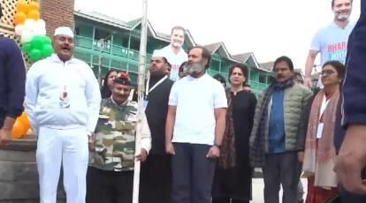 India News, India News Today, India News Live, India Live Updates, Rahul Gandhi, Bharat Jodo Yatra, Rahul Gandhi Lal Chowk, Lal Chowk Srinagar, Rahul Gandhi Hoisting Flag at Lal Chowk, Bharat Jodo Yatra, Bharat Jodo Yatra Kashmir, News on Rahul Gandhi in Kashmir, Video of Rahul Gandhi at Lal Chowk, Rahul Gandhi Kashmir- True Scoop