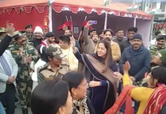 Dr Senu Duggal dance video, Dr Senu Duggal video, Senu Duggal dances on Republic Day, Punjab News, Punjab News Today, Latest Punjab News, Top Punjab News, Punjab News Live, Punjab News Update- True Scoop