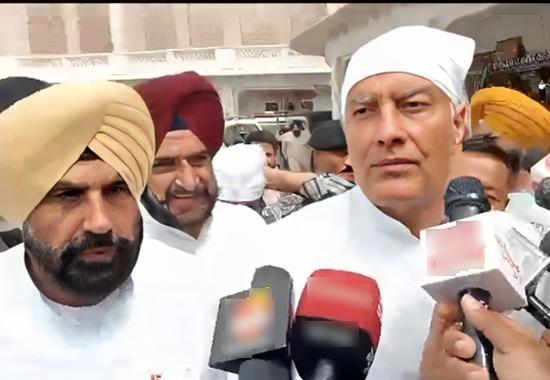 Sunil Jakhar, Sunil Jakhar Golden Temple Visit, Sunil Jakhar Sri Harmandir Sahib, Sunil Jakhar Golden Temple BJP SAD Alliance, Sunil Jakhar BJP SAD Alliance, Punjab News,Punjab News Today,Latest Punjab News,Top Punjab News,Punjab News Live,Punjab News Update- True Scoop